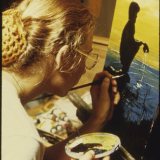 Customizing or Decorating Memorial Urns