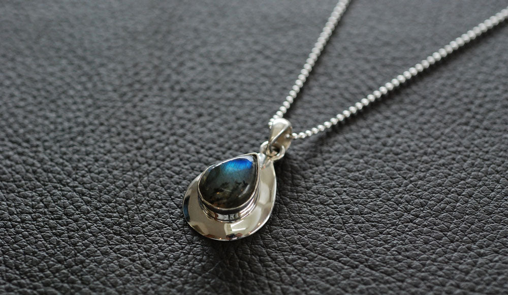 Is a Necklace with Ashes Right for You?