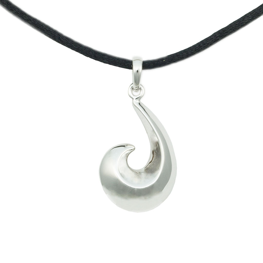 Fish hook ash necklace hotsell