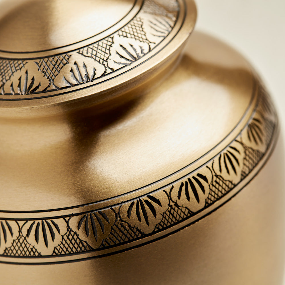 Elite Athena Bronze Cremation Urn - Large detail image.